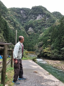 8572AF03-B9CD-40C9-B40C-C9186099F5AD